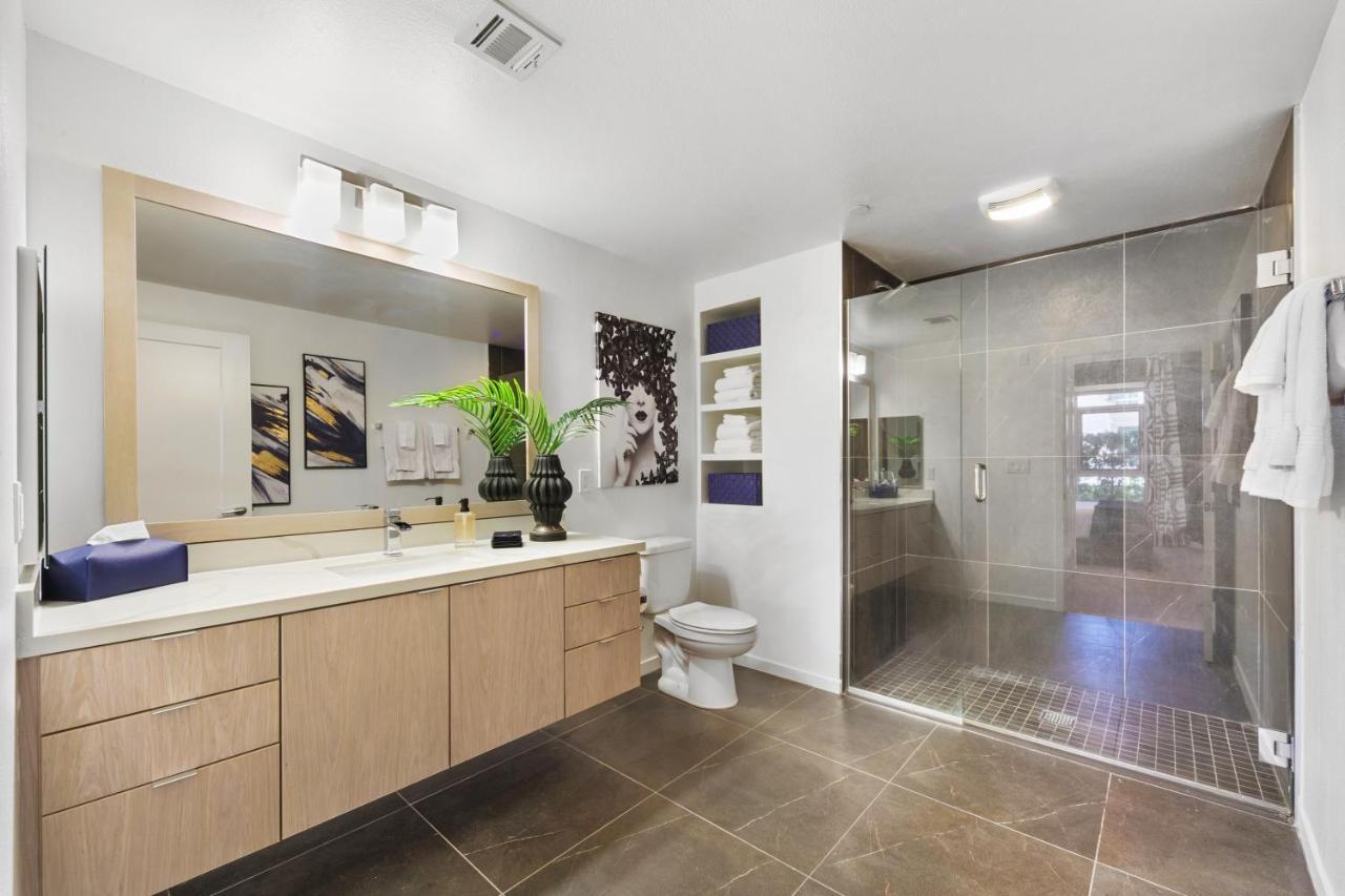Beverly Grove Chic City Oasis 2 Bedroom Apt With Den 138 Лос-Анджелес Экстерьер фото