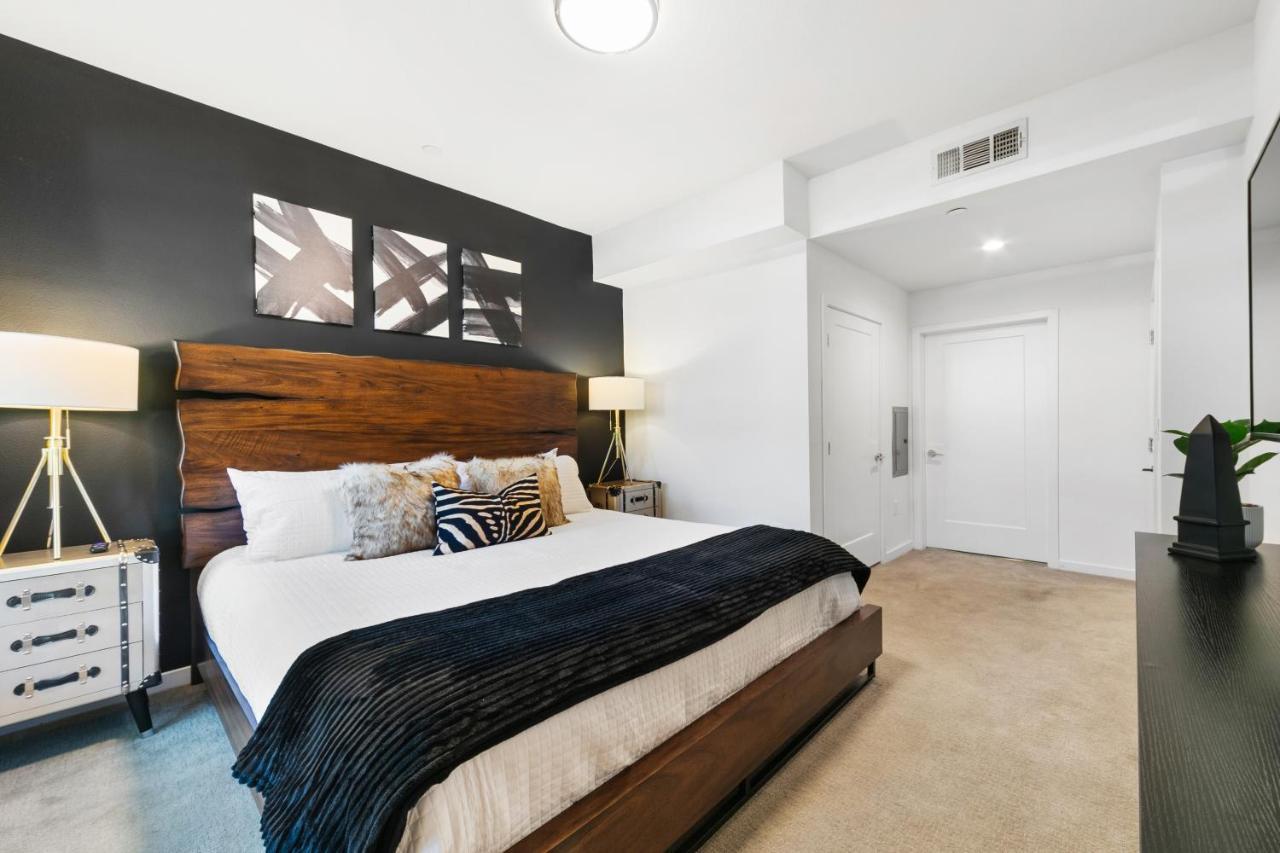 Beverly Grove Chic City Oasis 2 Bedroom Apt With Den 138 Лос-Анджелес Экстерьер фото